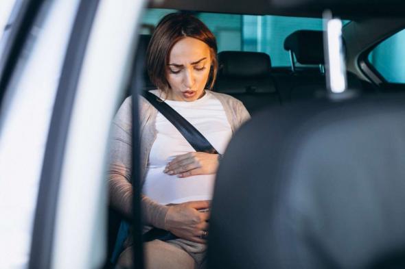 تأثير خضخضة السيارة على الحامل والاحتياطات الواجب اتخاذها