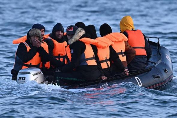 اللاجئون يفجرون خلافات بين بريطانيا وأيرلندا