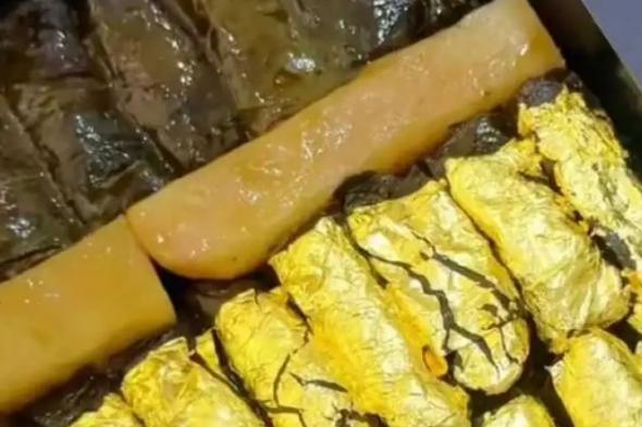 غير عادي.. مطعم كويتي يقدم وجبة طعام مطلية بالذهب و بسعر خيالي