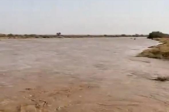لقطات مذهلة لجريان السيول شرق الرياض