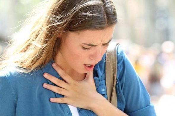 النساء أكثر عرضة للإصابة به.. مرض قاتل يبدأ بـ"ضيق التنفس أثناء الراحة"!