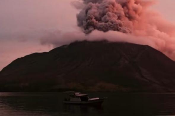 ثوران بركان جبل "سيميرو" بإندونيسيا مجددًا اليوم