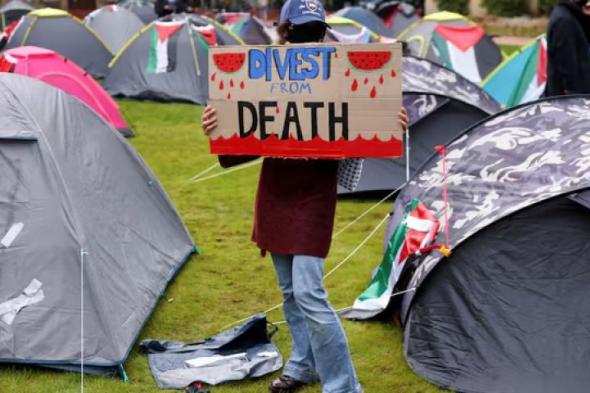 طلاب بريطانيون في أعرق جامعتين يقيمون مخيمات احتجاج تضامناً مع غزة