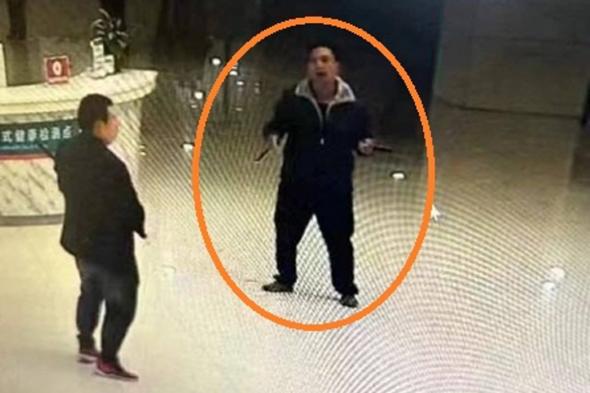 شاهد.. اللقطات الأولى لهجوم بسكين داخل مستشفى في الصين والضحايا أكثر من 10 أشخاص