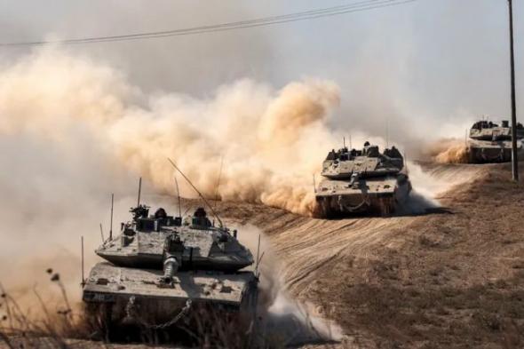 عاجل.. الدبابات الإسرائيلية تقتحم معبر رفح الفلسطيني