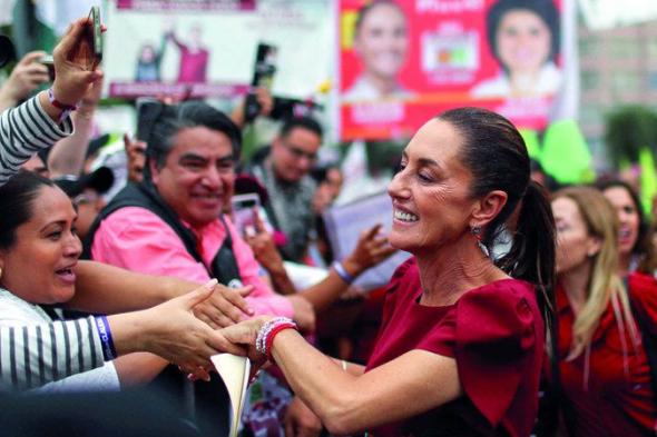 شينباوم أمام اختبار حقيقي كأول امرأة تستعد لتولي رئاسة المكسيك