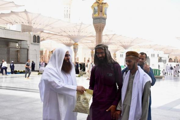 وكالة المسجد النبوي تستقبل طلائع الحجاج بالهدايا والكتيبات التوجيهية