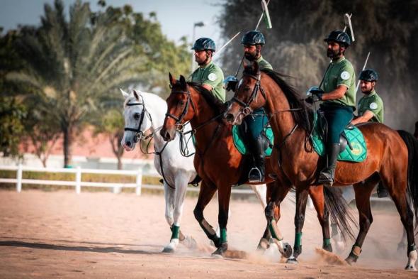 شرطة دبي تؤسس فريقاً لرياضة «التقاط الأوتاد»