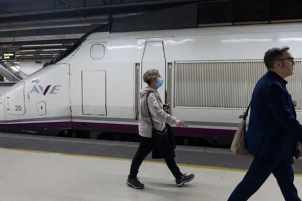 لأغرب سبب.. تعطل حركة القطارات في برشلونة
