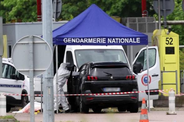 بالفيديو| هجوم مسلح ينتهي بتهريب سجين في فرنسا
