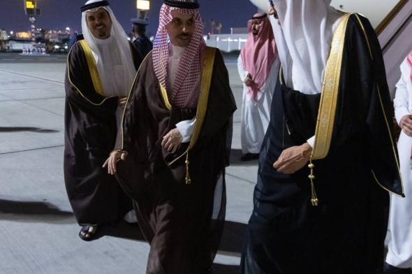 وزير الخارجية يصل إلى المنامة للمشاركة في الاجتماع التحضيري لـ «قمّة البحرين»