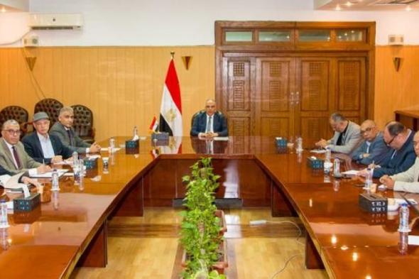 سويلم يتابع إجراءات وخطة تطوير منظومة إدارة وتوزيع المياه في مصراليوم الثلاثاء، 14 مايو 2024 09:26 صـ   منذ ساعة