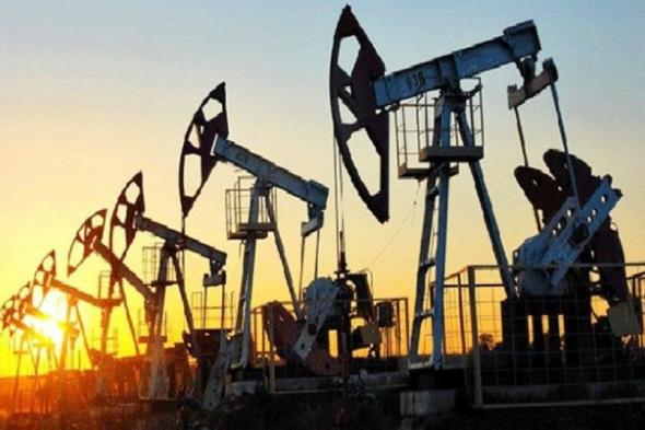 ارتفاع أسعار النفط وسط توقعات تراجع المخزونات الأمريكية