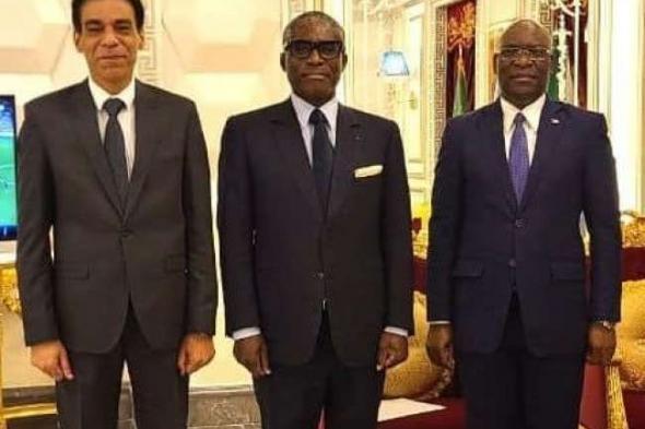 السفير المصري في مالابو يلتقي مع نائب رئيس جمهورية غينيا الاستوائيةاليوم الأربعاء، 15 مايو 2024 01:54 مـ   منذ 41 دقيقة