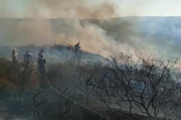 الحرائق تشتعل على طول الحدود اللبنانية الإسرائيلية..