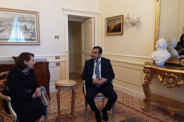 وزير الطاقة يتحادث مع نظيرته التونسية بإيطاليا