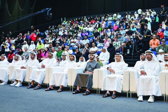 منصور بن محمد يشهد اختتام بطولة الألعاب المدرسية على مستوى الدولة