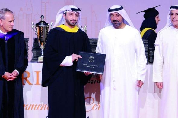 أحمد بن سعيد يشهد حفل تخريج طلاب جامعة «روتشستر للتكنولوجيا - دبي»