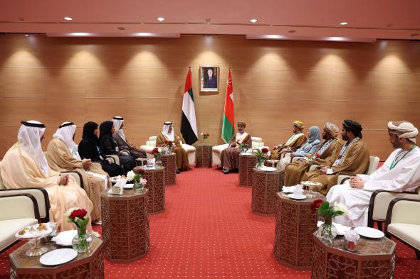الإمارات وسلطنة عمان تبحثان تعزيز علاقات التعاون البرلمانية