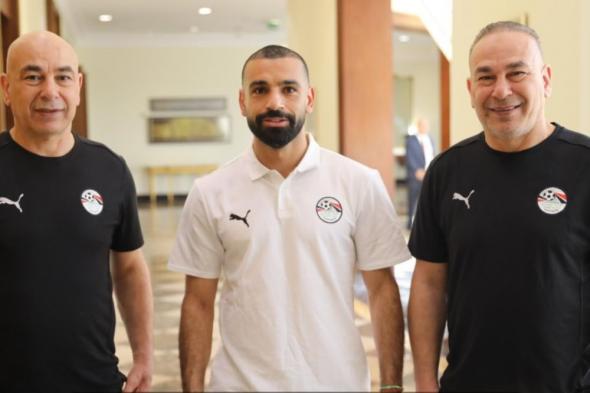 محمد صلاح ينتظم في معسكر منتخب مصر لتصفيات كأس العالم