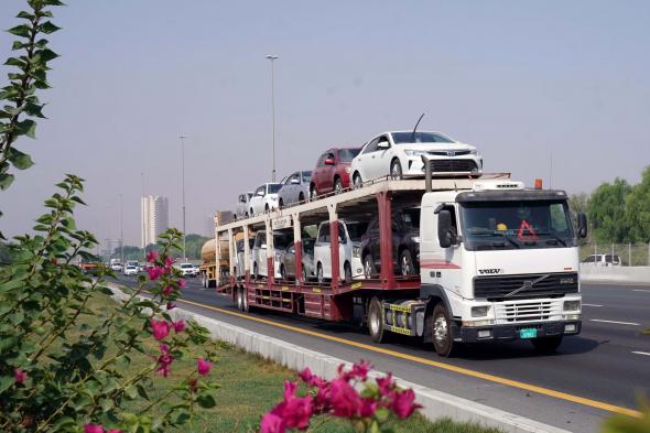 "طرق دبي" تكشف تفاصيل إستراتيجية النقل التجاري واللوجستي البري 2030