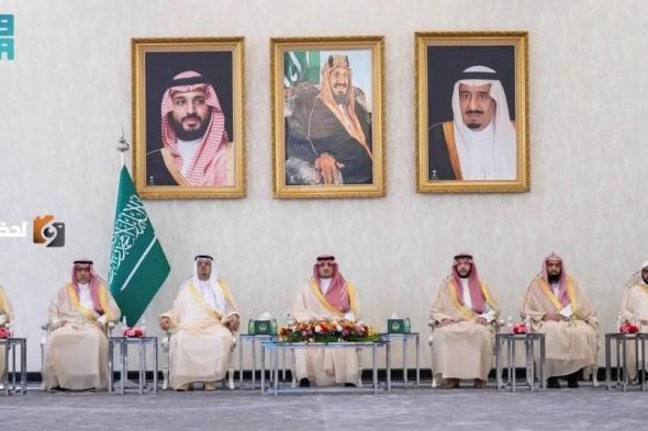 لقاء عبدالعزيز بن سعود مع أهالي الطائف