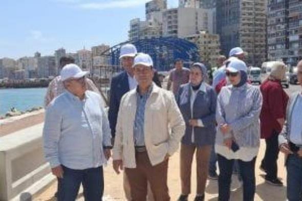 رئيس الجهاز المركزي للتعمير يتفقد مشروعات الطرق وتوسعة كورنيش الإسكندرية