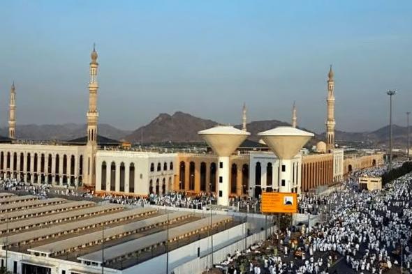 مشروع سقيا الحجاج بالساحات المحيطة بمسجد نمرة.. تعزيز الراحة وتقليل الإجهاد الحراري