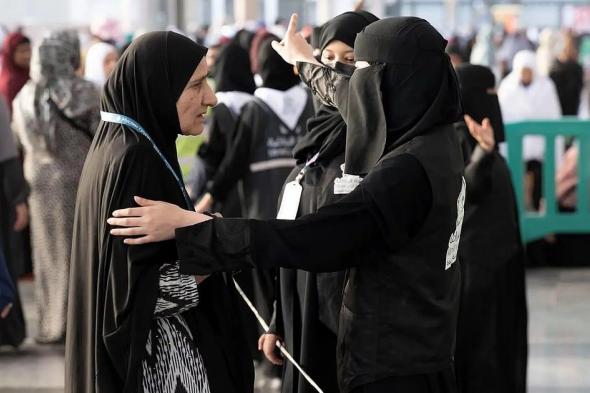المرأة السعودية في قلب موسم الحج.. حضور فاعل في الأمن والصحة والإرشاد