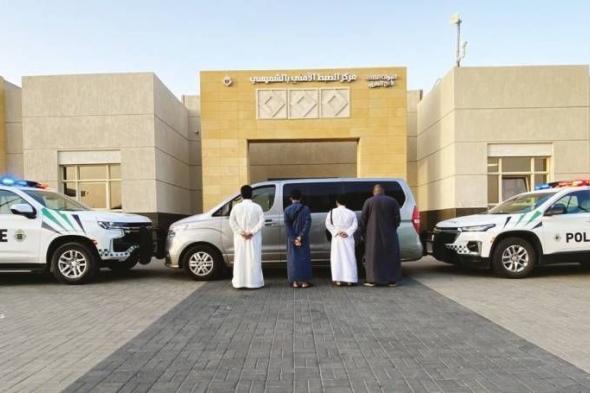 ضبط مواطنين لنقلهما مقيمين مخالفين ومحاولة إيصالهما إلى مكة