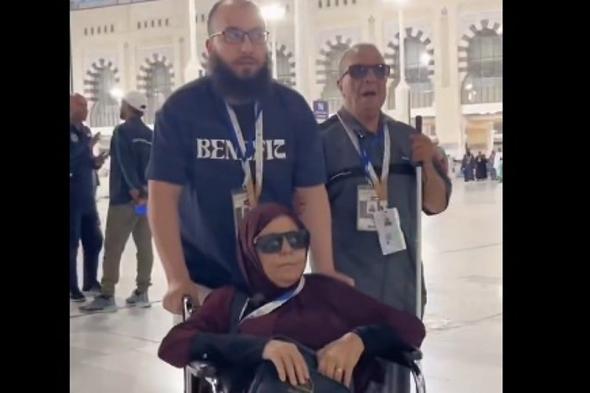 زوجان كفيفان من الأردن يحققان حلم العمر ويبلغان الكعبة بأبصار القلوب