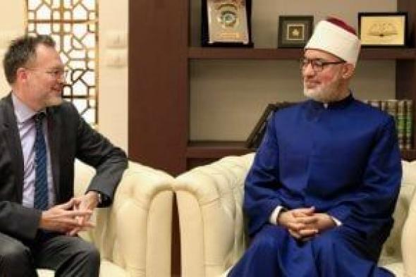 المفتى يستقبل سفير كندا بالقاهرة: ما يحدث بغزة عار في جبين المجتمع الدولى