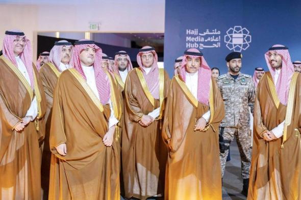 وزير الداخلية يتفقد مركز العمليات الإعلامي الموحد