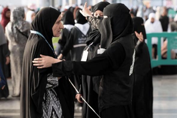 دور محوري للمرأة السعودية في خدمة ضيوف الرحمن.. من الأمن إلى الرعاية والإرشاد