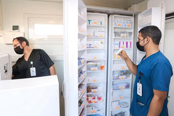 عيادات طبية متنقلة ترافق الحجاج من المدينة إلى مكة.. والتجمع الصحي يرفع جاهزيته في طريق الهجرة