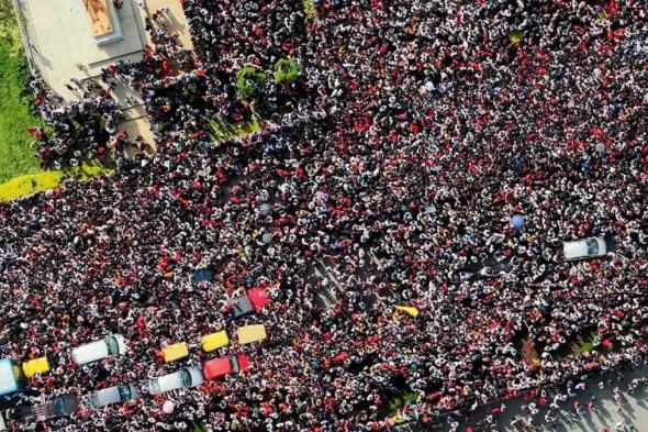 مقتل 6 مشجعين خلال تدافع أمام ملعب للكريكيت في الهند