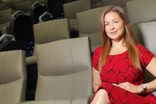 الإعلامية ريا أبى راشد تزور أهرامات الجيزة وتُشيد بالتطوير.. فيديو