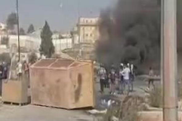 مستوطنون يهاجمون قرى شرق رام الله.. وحرائق في ممتلكات الفلسطينيين