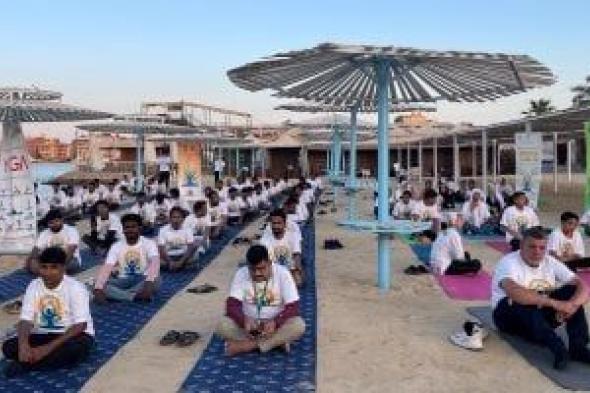 سكرتير الإسماعيلية ودبلوماسى هندي يشهدان الاحتفال باليوم العالمي لليوجا