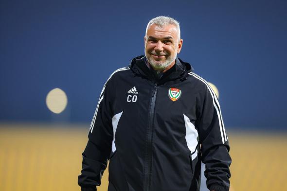 ماذا قال كوزمين للاعبي المنتخب قبل مواجهة أوزبكستان؟