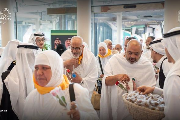 "الشؤون الإسلامية": اكتمال وصول 2443 حاجًا من 100 دولة ضمن برنامج خادم الحرمين الشريفين