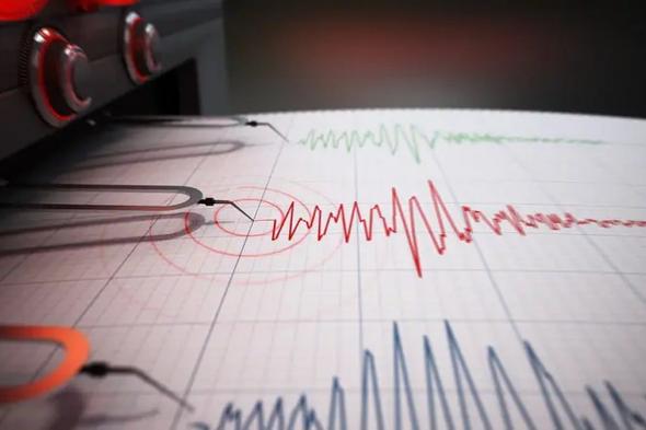 زلزال بقوة 5.3 درجات يضرب جزيرة سيرام الإندونيسية