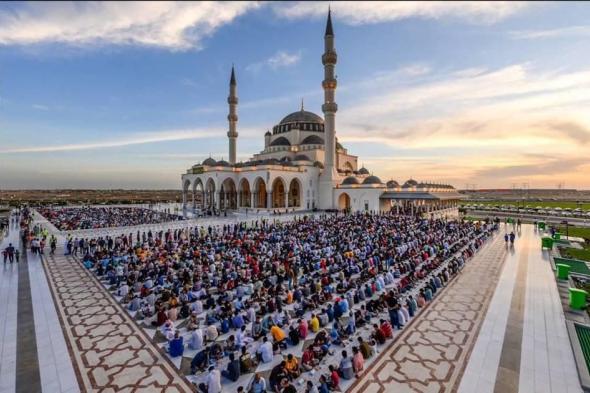 صلاة العيد.. كيف تؤديها وماذا تفعل إذا نسيت التكبيرات؟