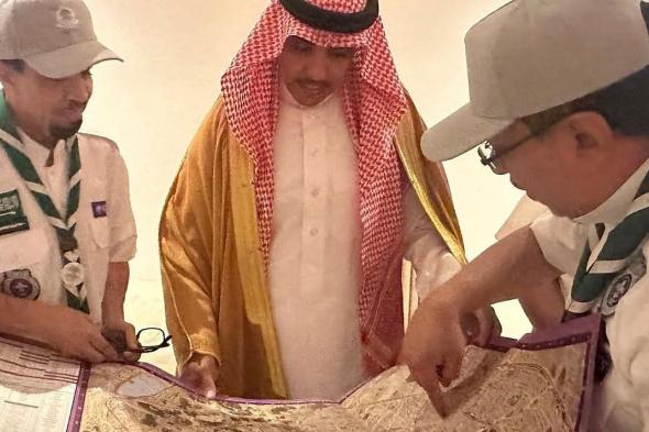 وزير الإعلام يُشيد بجهود الكشافة في خدمة ضيوف الرحمن وإرشاد التائهين بمشعر منى