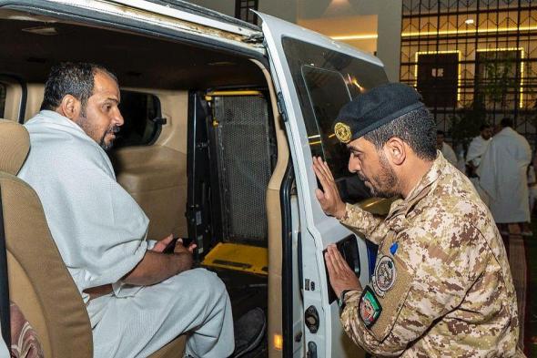 القوات المشتركة تفوج ذوي الشهداء والمصابين إلى صعيد عرفات