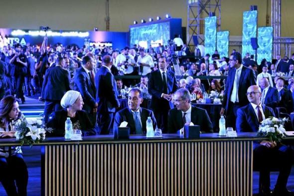 رئيس الوزراء: تدريب 12 ألف شاب وفتاة سنويا في تخصصات متقدمة بقطاع الاتصالات وتكنولوجيا المعلومات