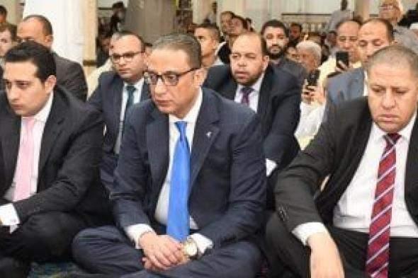 محافظ الفيوم يؤدى صلاة عيد الأضحى المبارك بمسجد ناصر الكبير