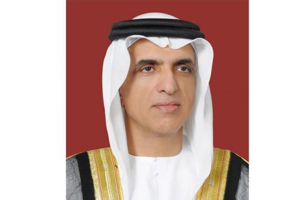 سعود بن صقر يهنئ أحمد بن سعود