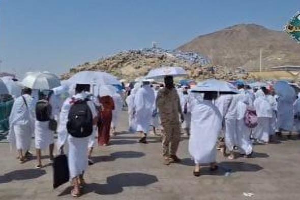 موفد قناة الناس من جبل الرحمة: كبار السن يهرولون لأداء الركن الأكبر