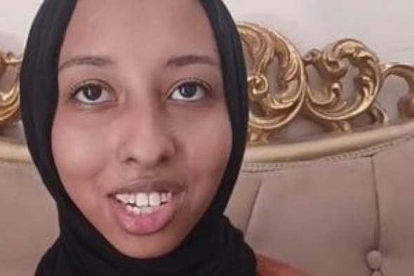 الأولى على التعليم الفندقي: "لولا ماما وبابا مكنتش أنا.. هما سر تفوقي".. صور
